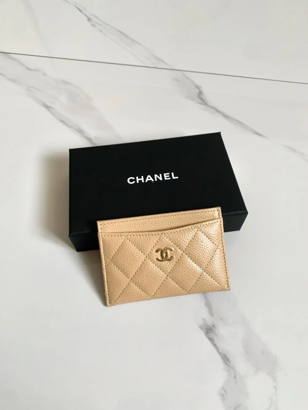 CHANEL CLASSIC CARD HOLDER beige caviar ghw
