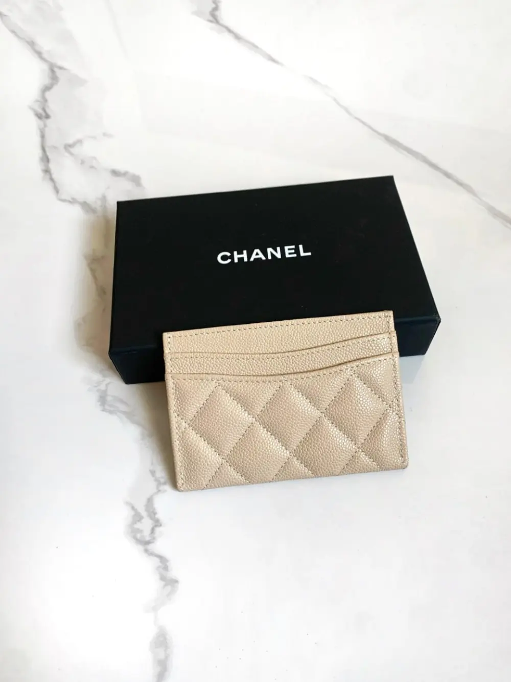 CHANEL CLASSIC CARD HOLDER light beige caviar ghw