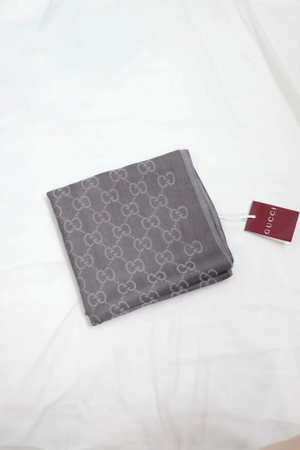 GUCCI GG SHAWL DARK GREY