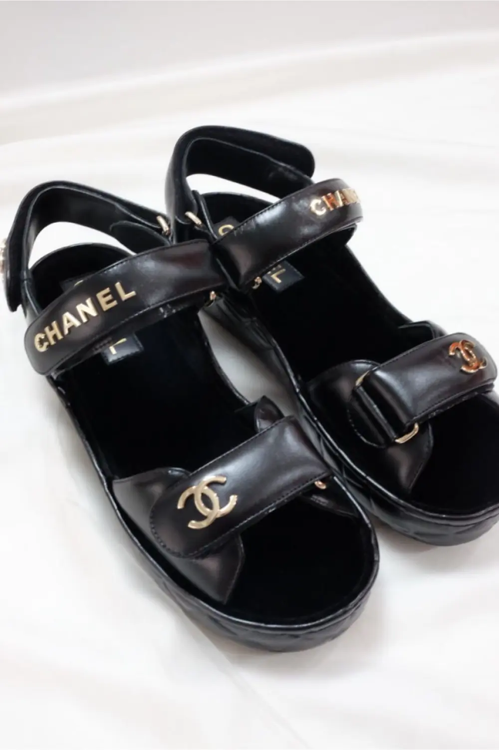 CHANEL DAD WEDGES SANDAL BLACK QUILTED