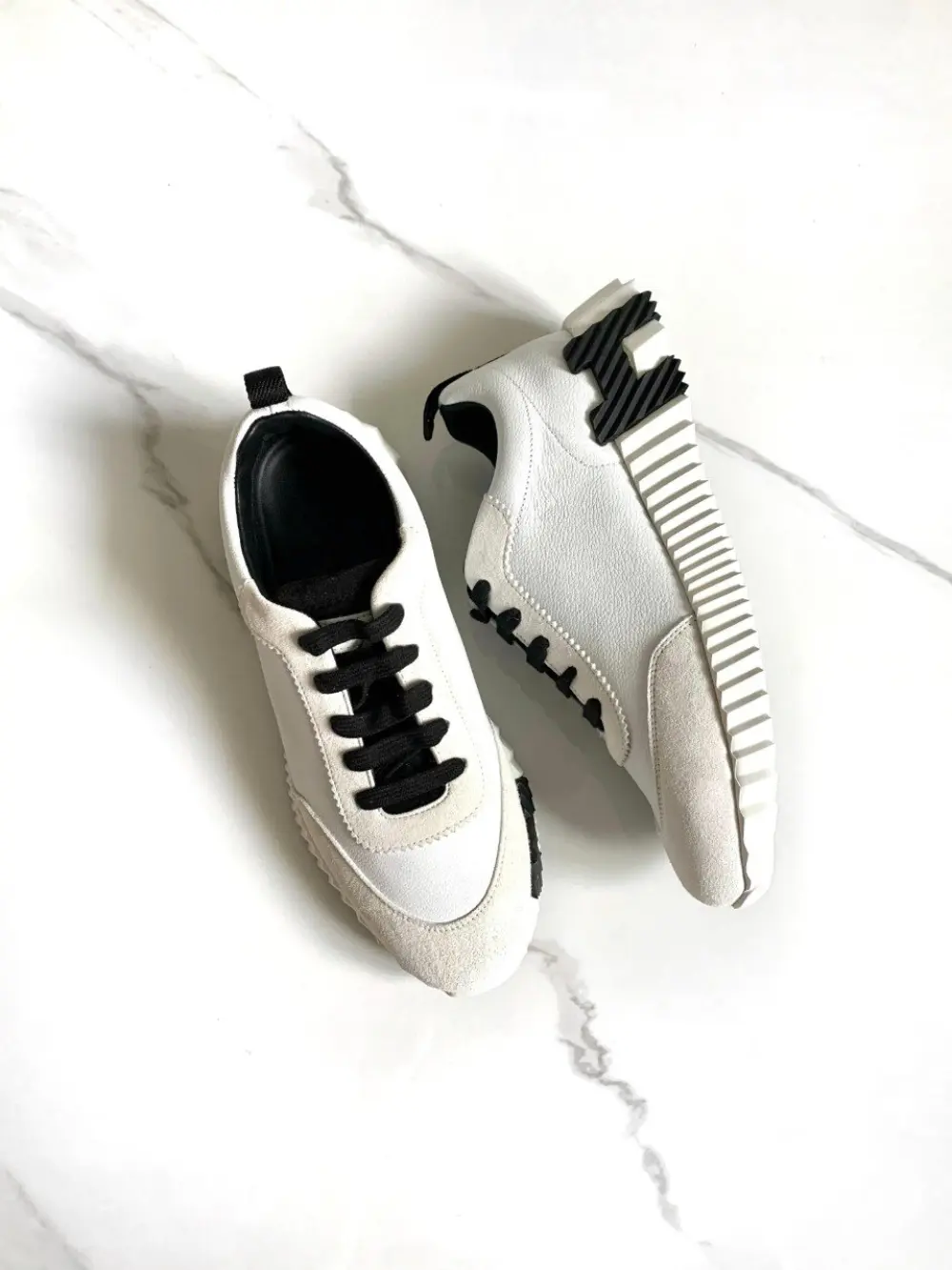 HERMES BOUNCING WHITE GOATSKIN H - BLACK