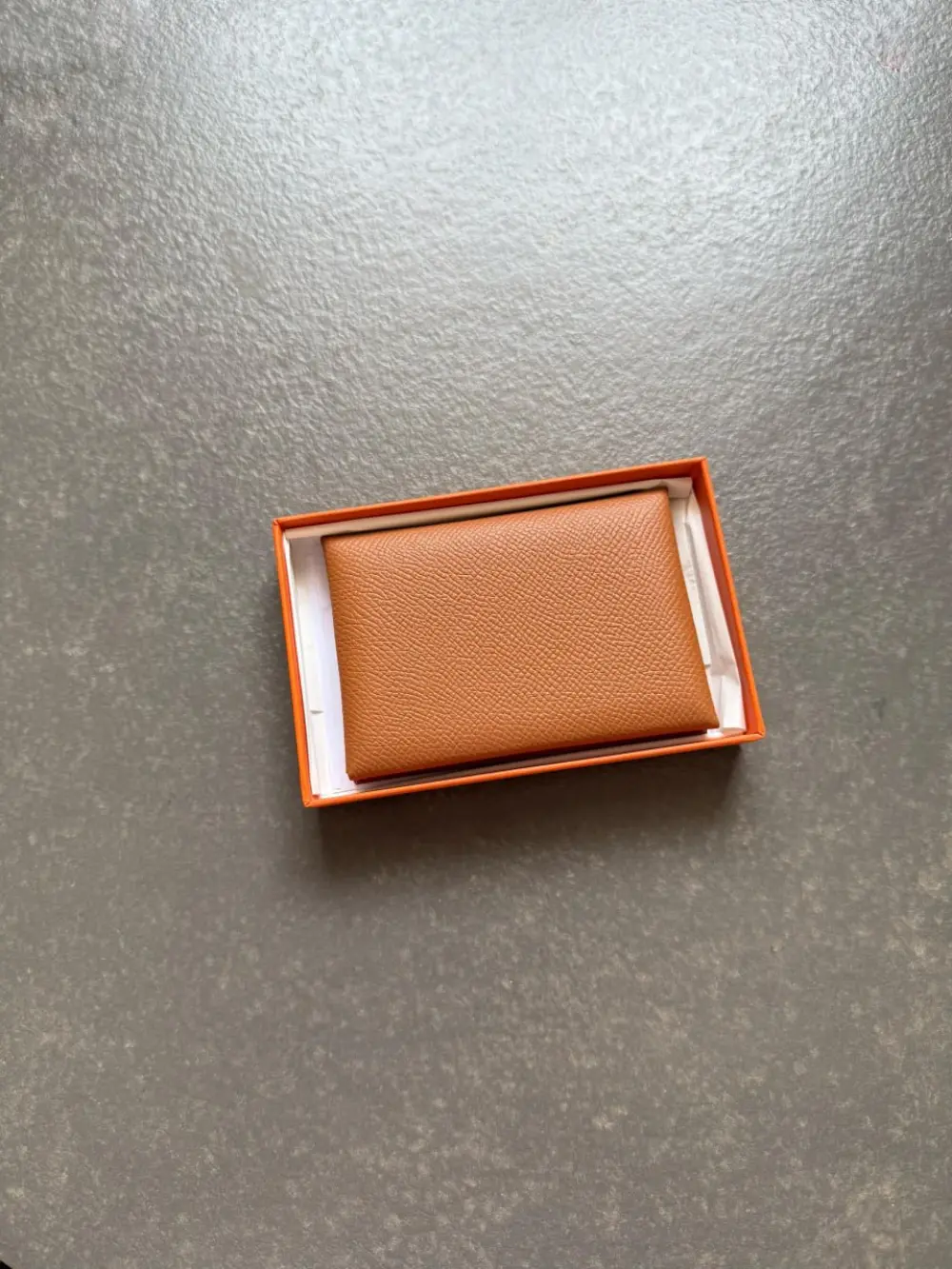 HERMES CALVI DUO CARD HOLDER GOLD EPSOM