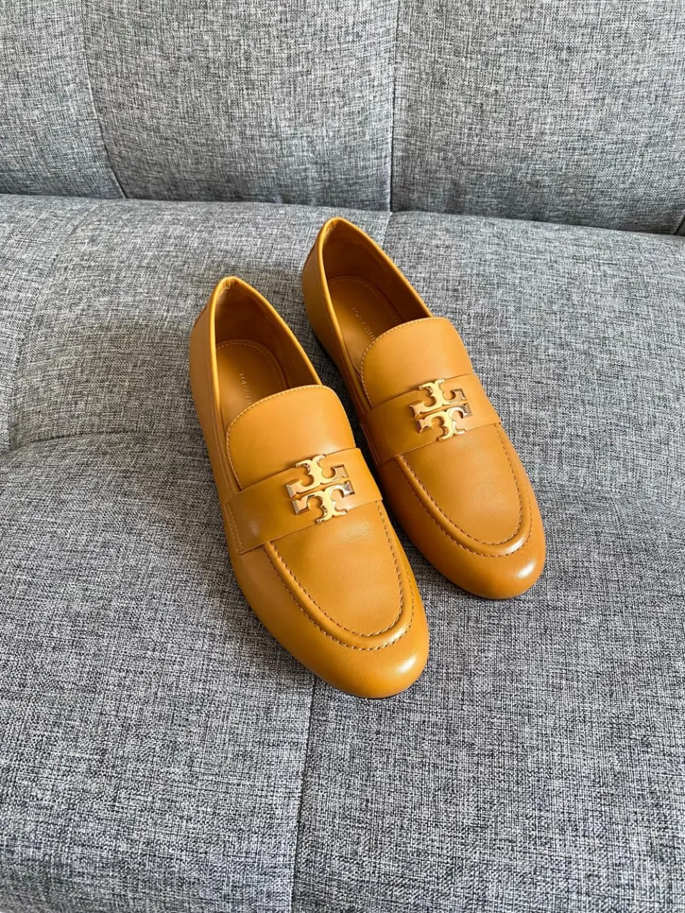 TORY BURCH ELEANOR LOAFER CARAMEL CORN GHW