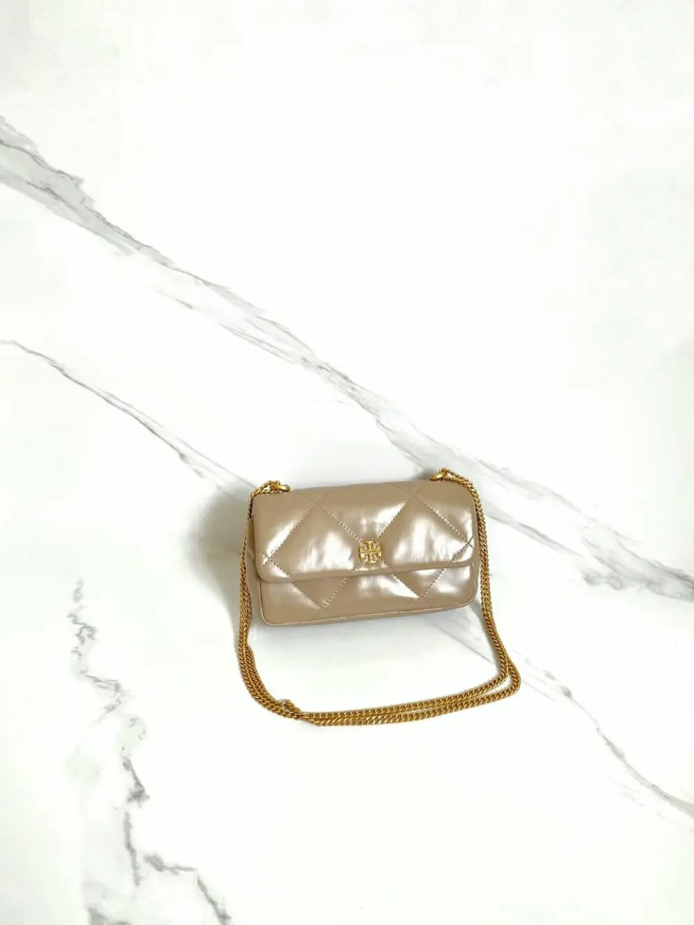 TORY BURCH KIRA DIAMOND QUILT MINI FLAP BAG TAUPE OAK