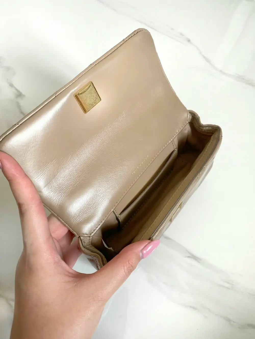 TORY BURCH KIRA DIAMOND QUILT MINI FLAP BAG TAUPE OAK