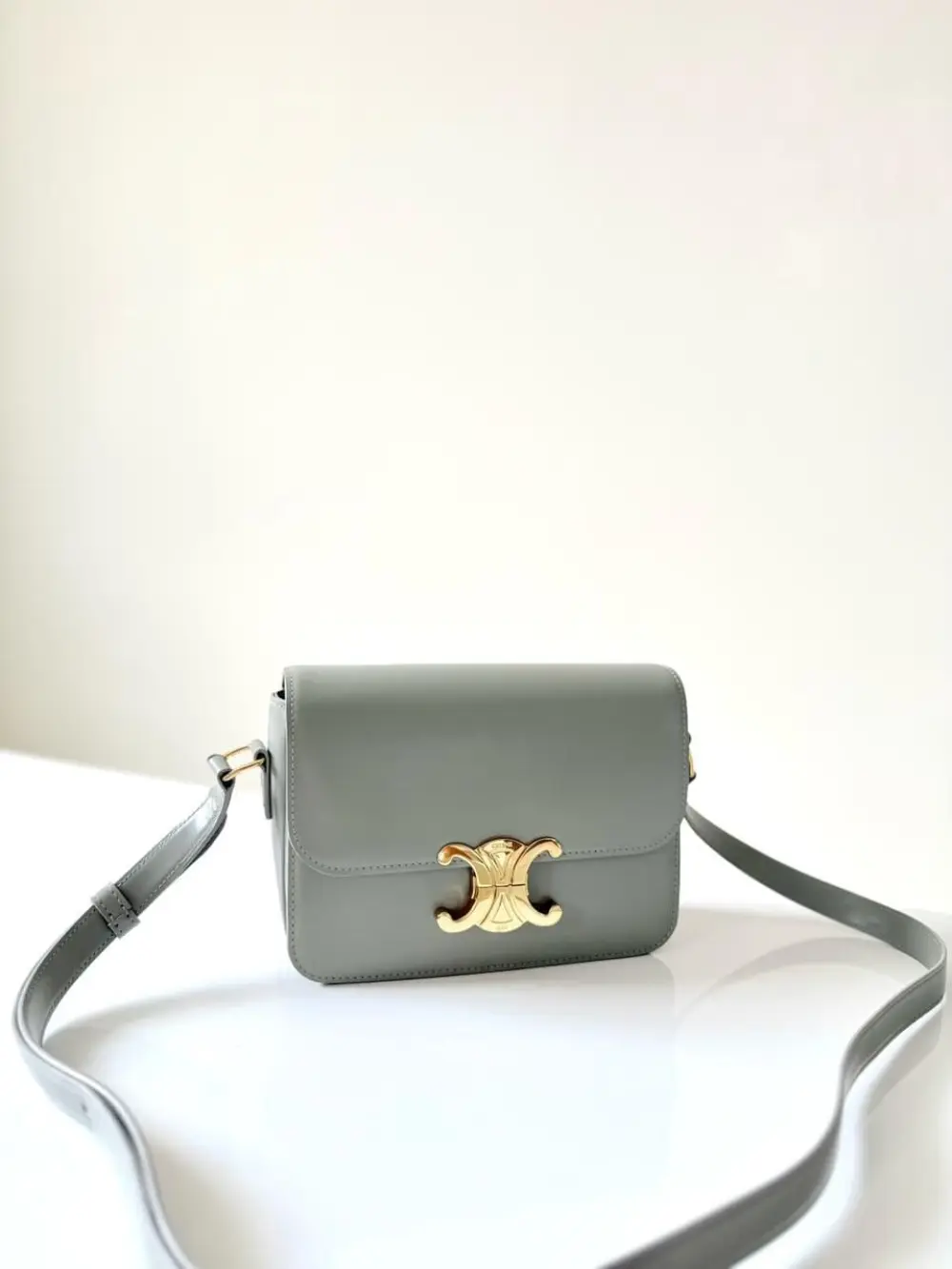 CELINE TEEN TRIOMPHE BAG SHINY CALFSKIN GREEN CLAY GHW