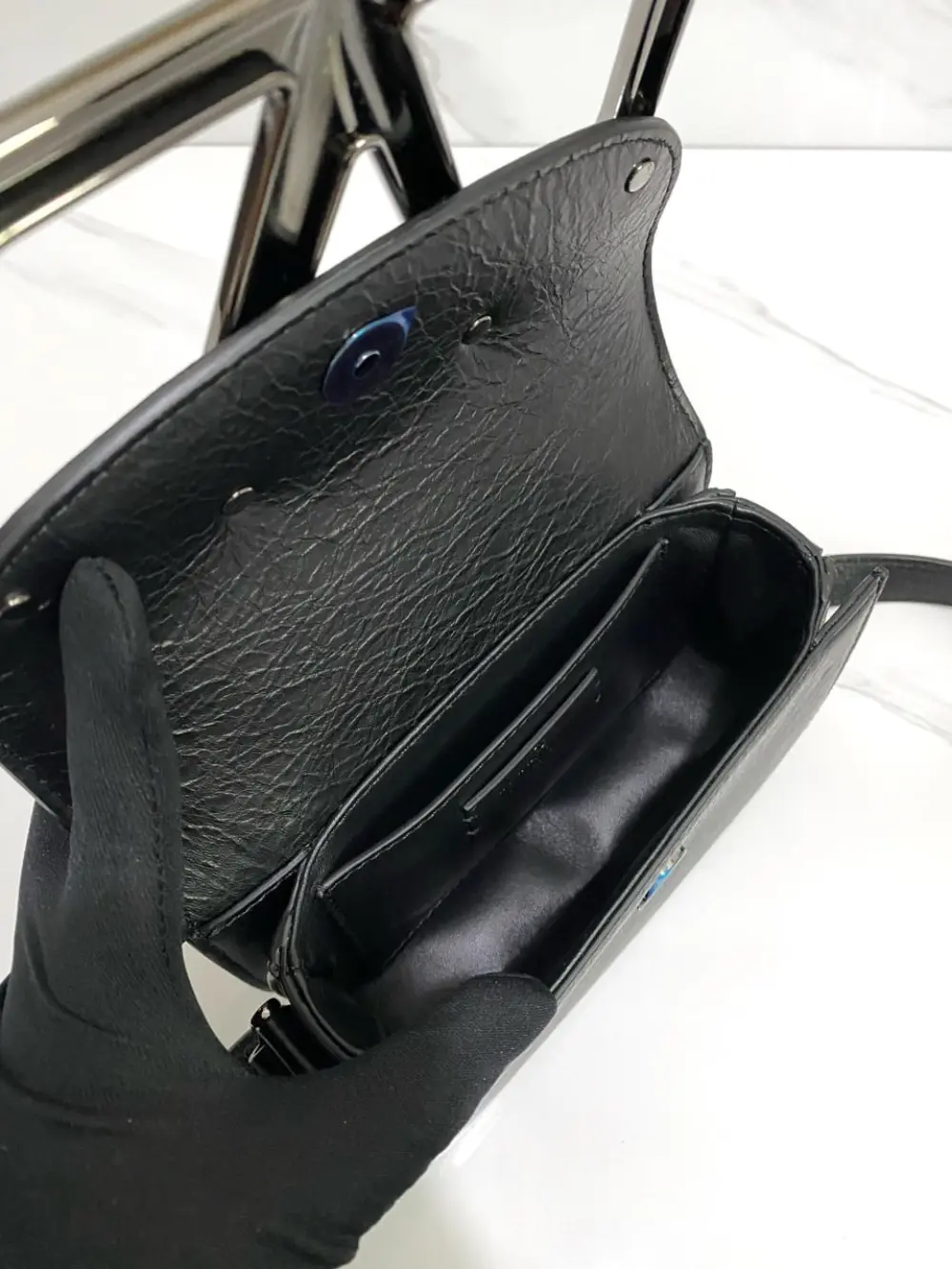 VALENTINO SUPERVEE LEATHER CROSSBODY BAG BLACK LEATHER