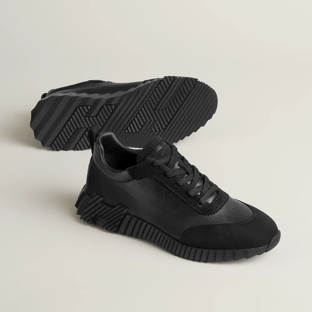 BOUNCING · ALL BLACK LEATHER