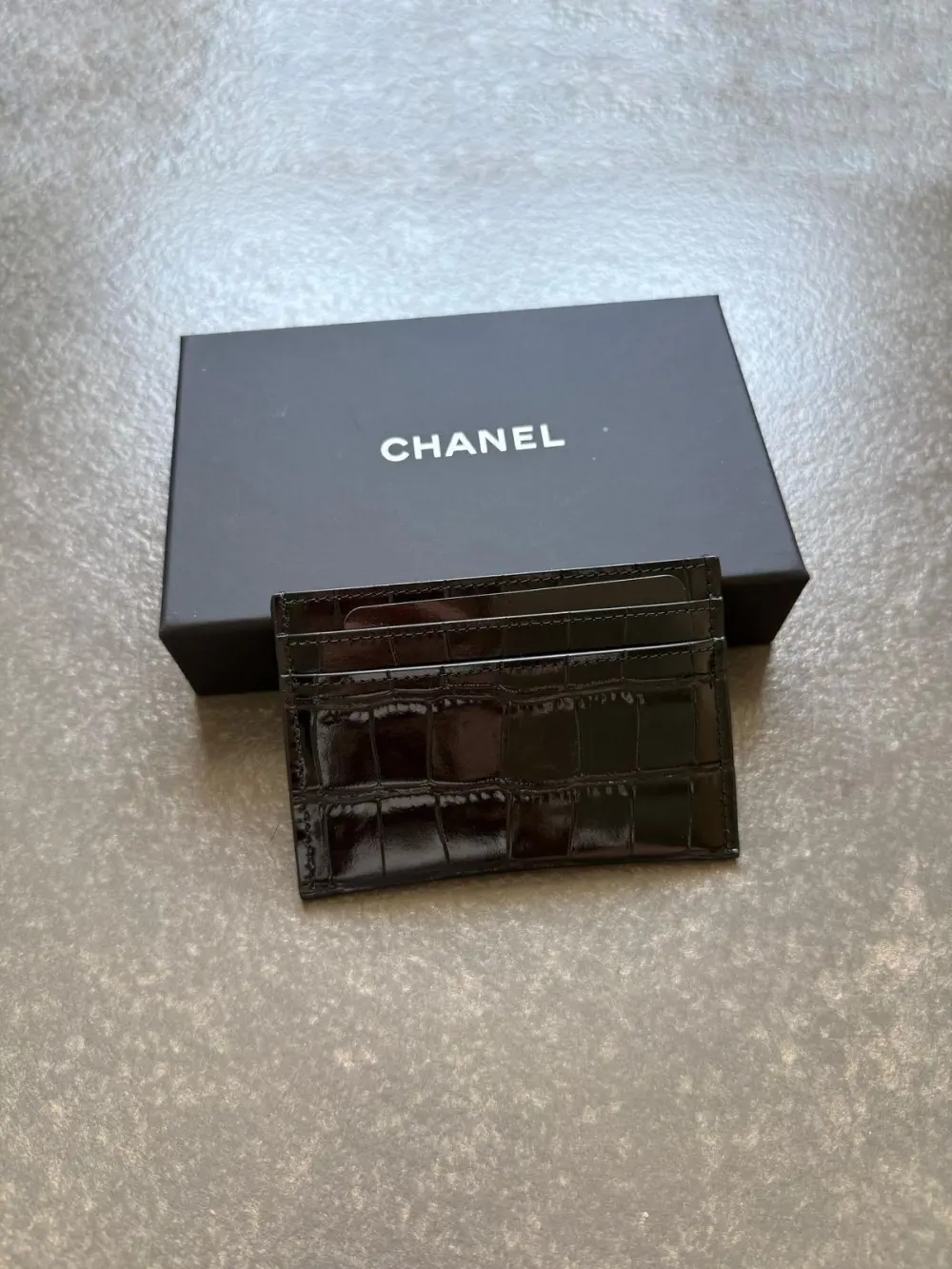 CHANEL CARD HOLDER CROCO EMBOSSED CALFSKIN BLACK GHW